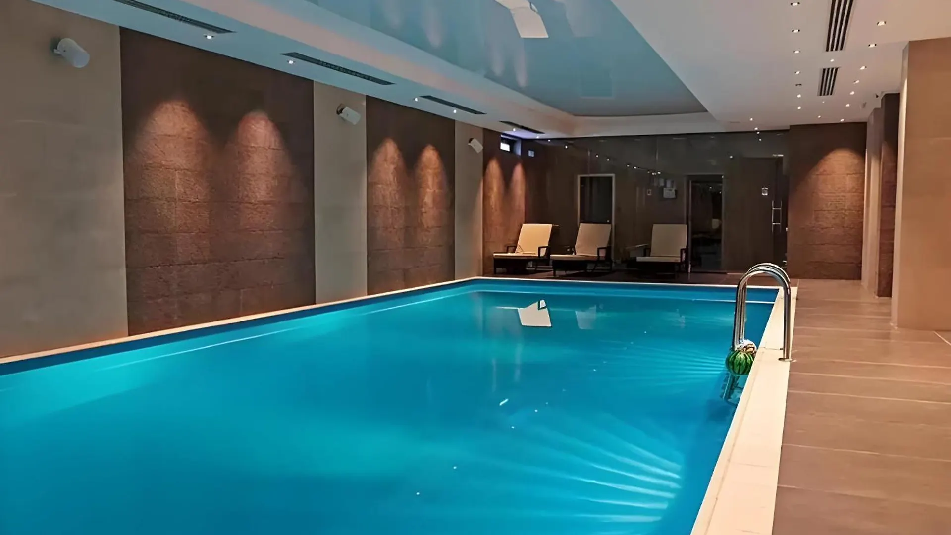 Апарт отель Batumi Orbi City Sea View