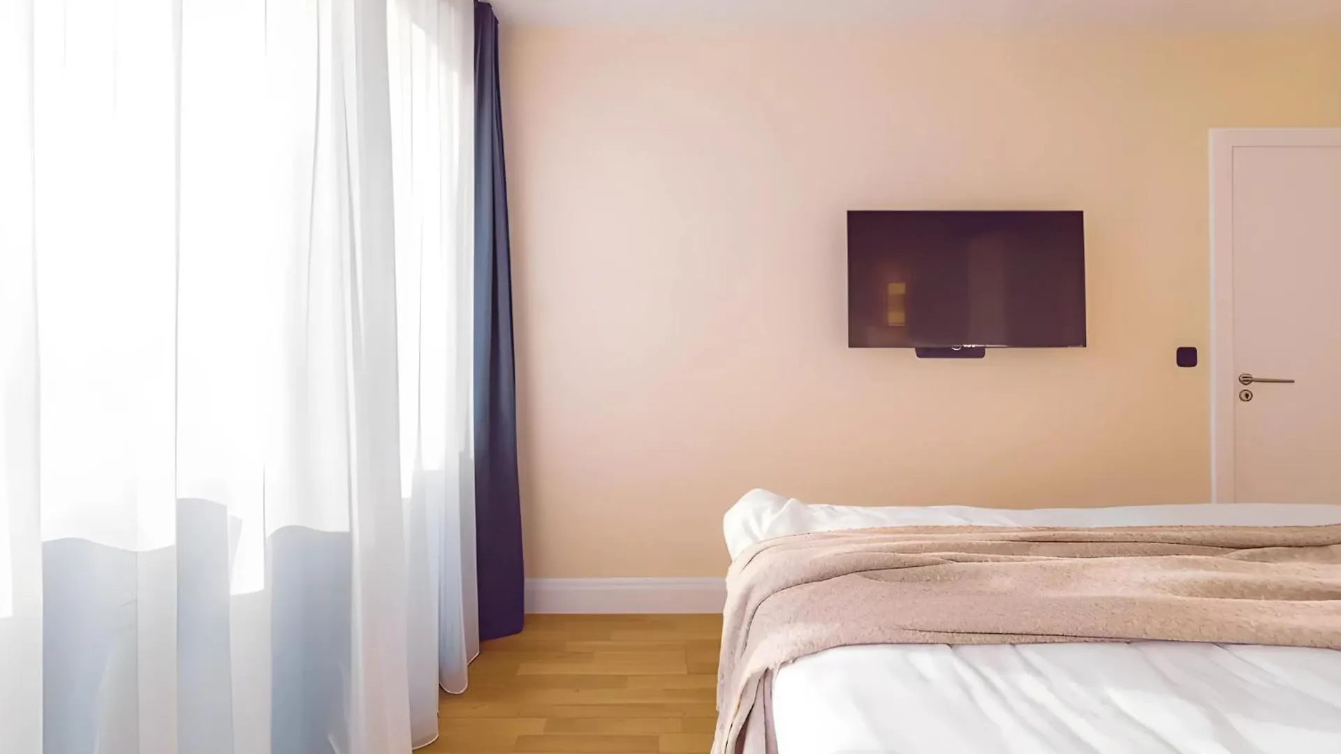 Апарт отель Batumi Orbi City Sea View Апартаменты