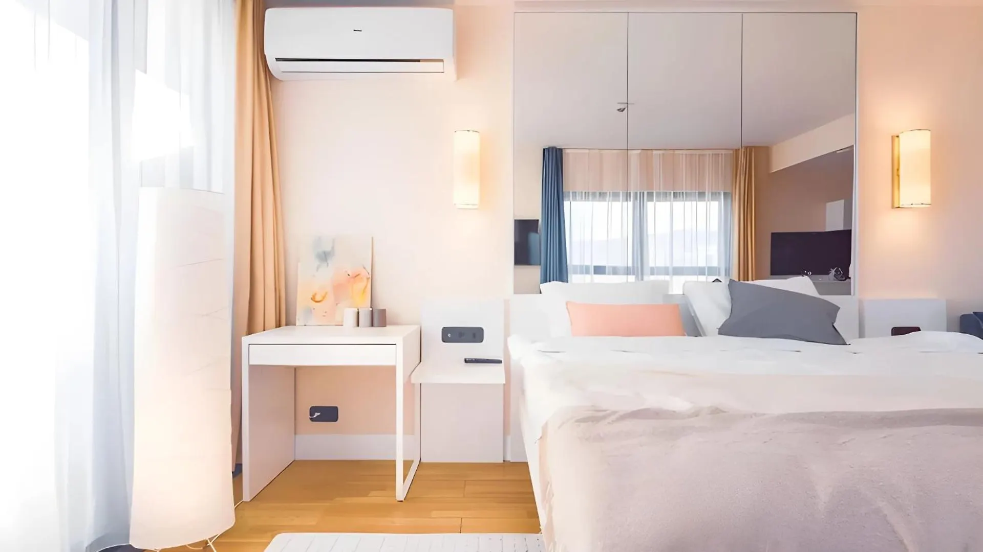 Апарт отель Batumi Orbi City Sea View